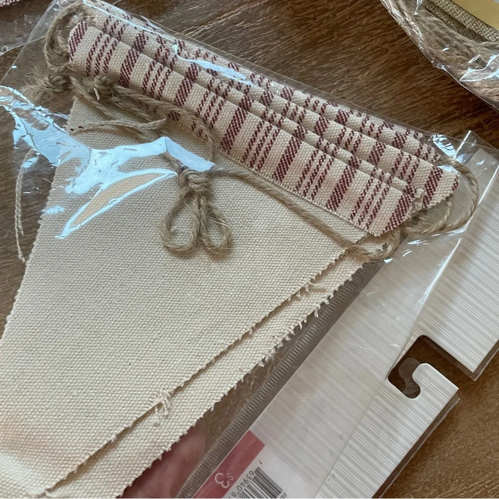 Target Bullseye Triangle Banner Burlap Linen Fall